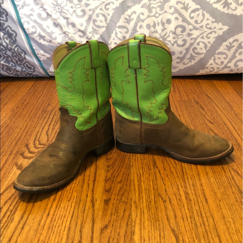 Lime green cowboy boots!